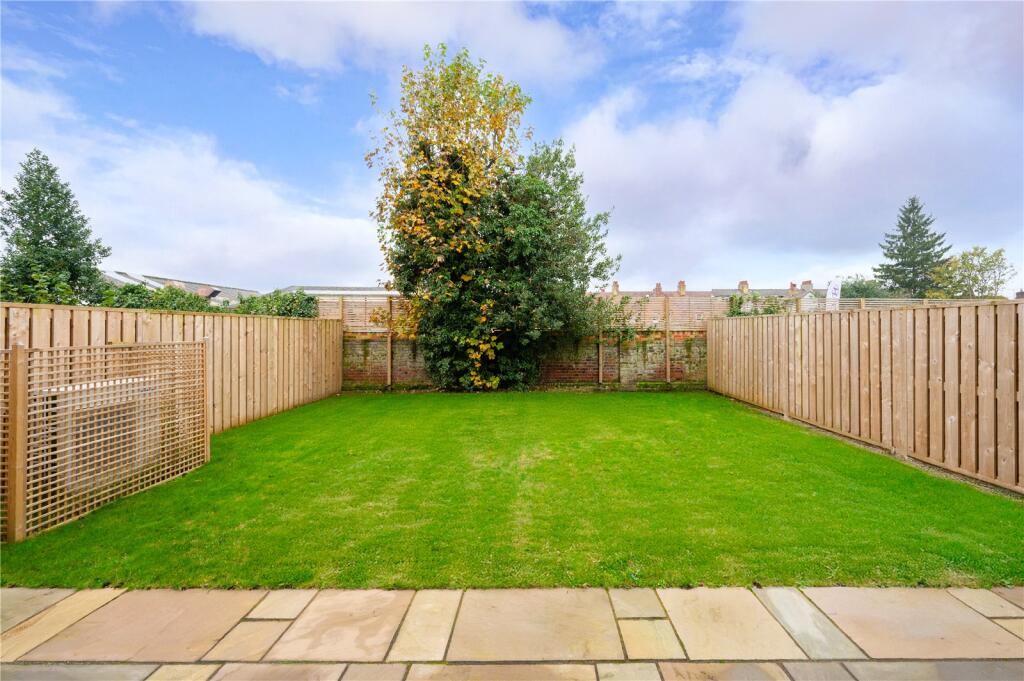 Additional image 15 of Bowgate Mews, St. Peters Close, St. Albans, Hertfordshire