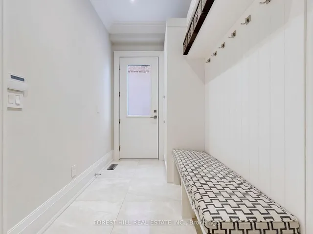 Additional image 19 of 198 Strathallan Blvd