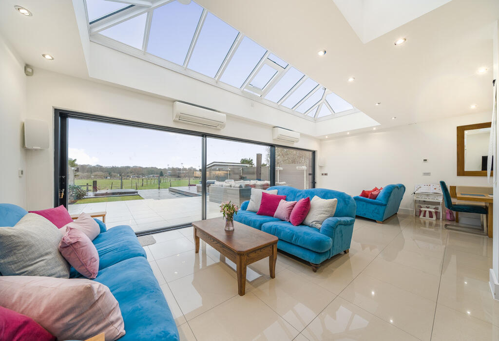 Additional image 4 of Hayes Lane, Bromley, BR2 9EA