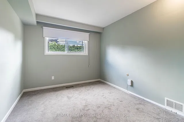 Additional image 23 of 59 Vanguard Dr