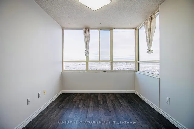 Additional image 18 of 100 County Court Blvd Unit 1802