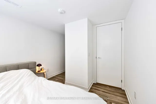 Additional image 10 of 40 Ed Clark Gardens Blvd Unit 6