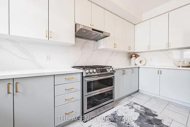 Additional image 19 of 525 Dundas St