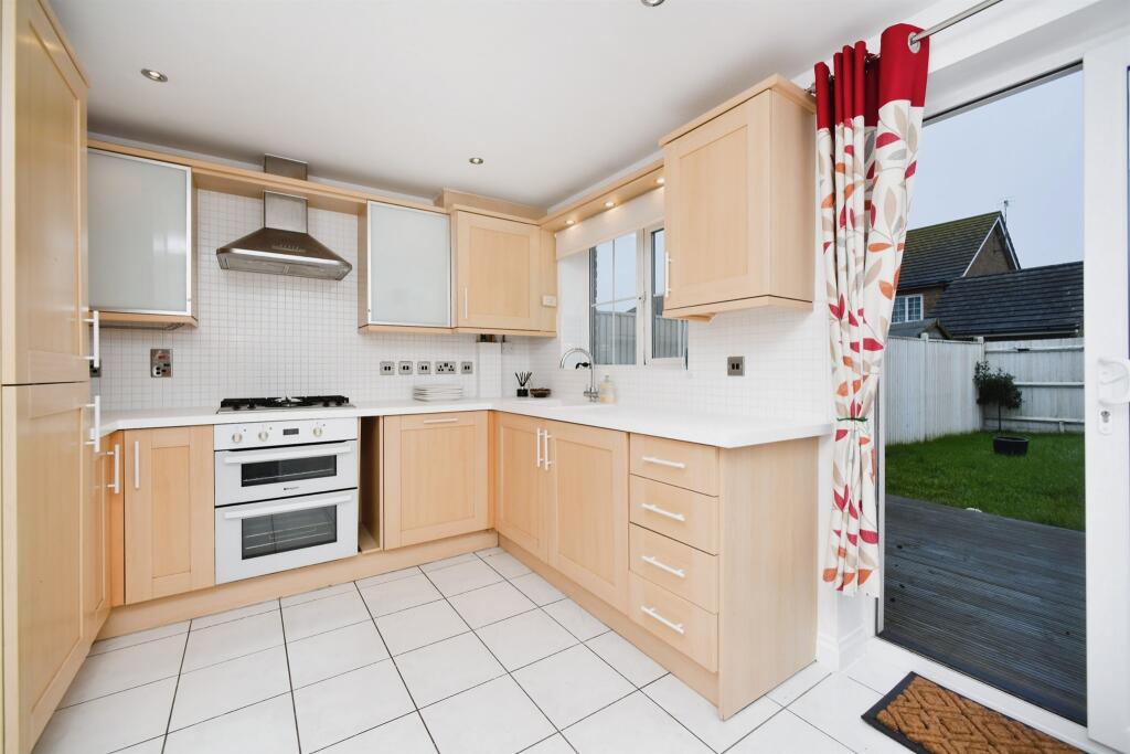 Additional image 19 of Roundhouse Crescent, Peacehaven