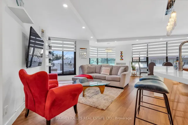 Additional image 9 of 1331 Bay St Unit 402