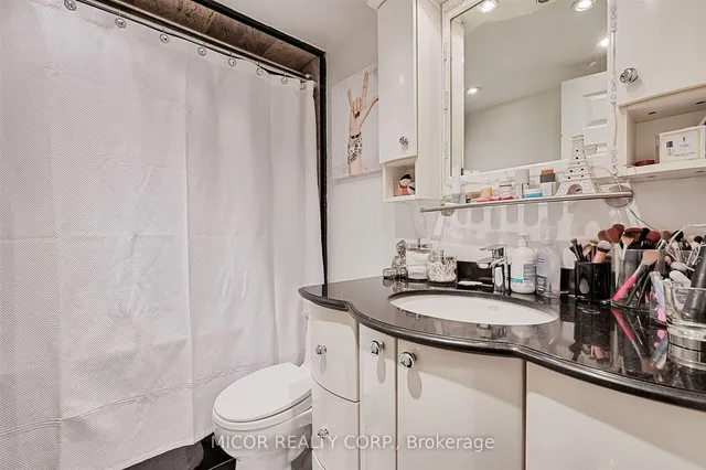 Additional image 24 of 40 Scollard St Unit 601