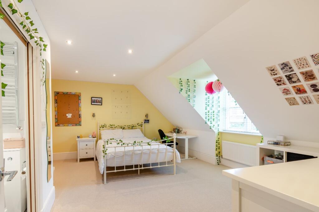 Additional image 13 of Farm Crescent, Napsbury Park, St. Albans, Hertfordshire