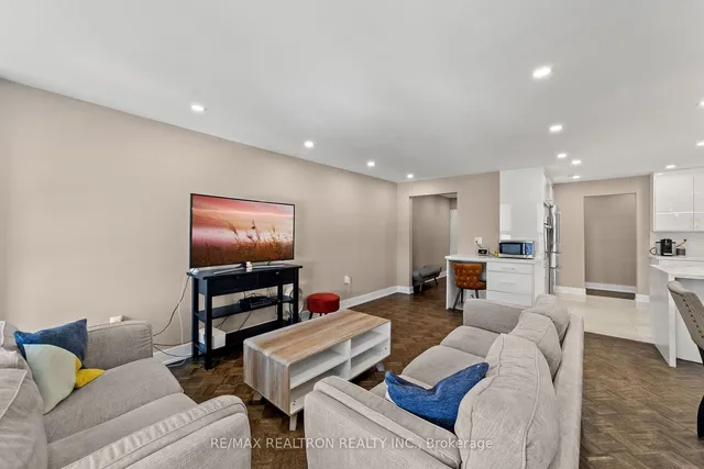 Additional image 8 of 130 Neptune Dr Unit 1501