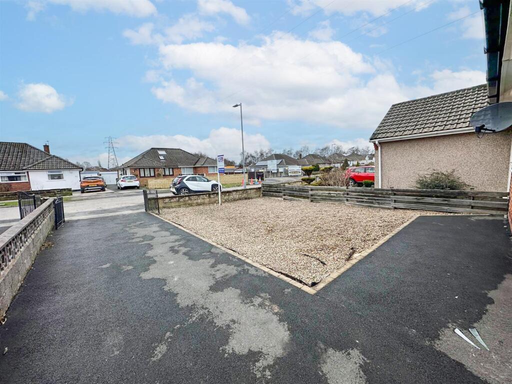 Additional image 11 of Kings Drive, Bradford