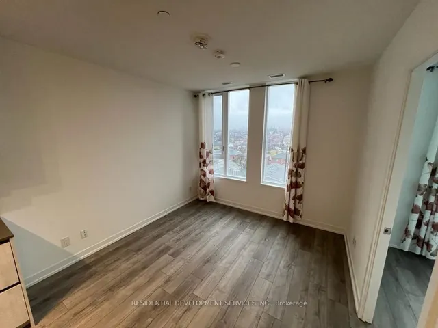 Additional image 6 of 3100 Keele St Unit 509