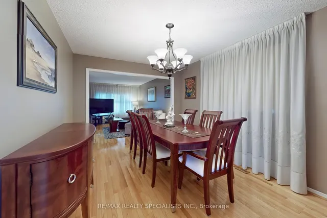 Additional image 6 of 8 Cochrane Ave