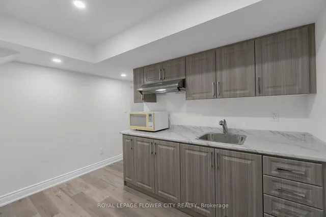 Additional image 40 of 22 Vanwood Cres