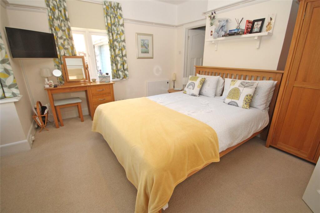 Additional image 14 of Becton Lane, Barton on Sea, New Milton, Hampshire, BH25