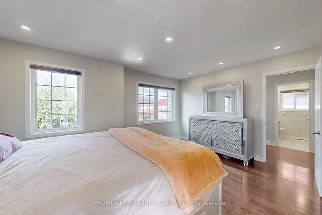 Additional image 25 of 26 Salamander St