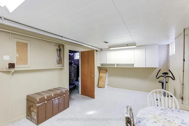 Additional image 33 of 9 Amberley Dr