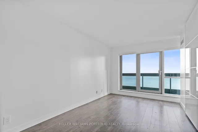 Additional image 28 of 10 Yonge St Unit 2212