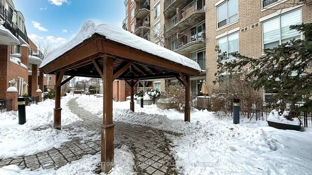 Additional image 28 of 1000 King St Unit 101