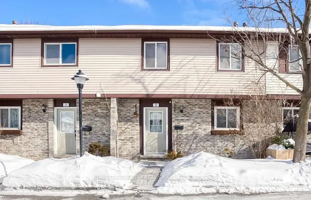 45 Hansen Rd Unit 22