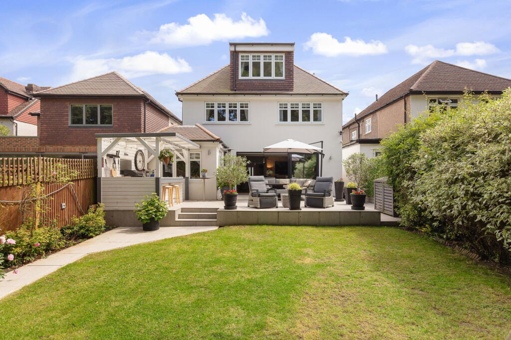 Additional image 37 of Hayes Chase, West Wickham, BR4