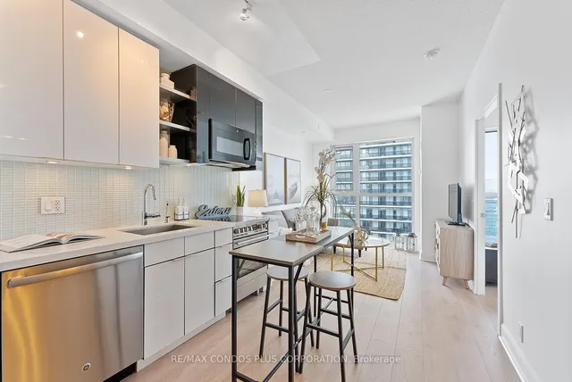 Additional image 2 of 33 Shore Breeze Dr Unit 3106