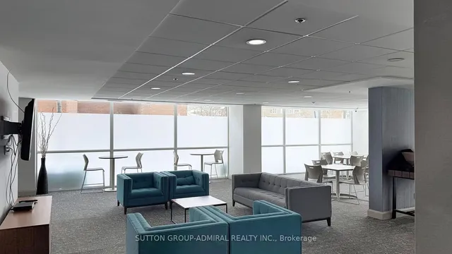 Additional image 29 of 1000 King St Unit 101