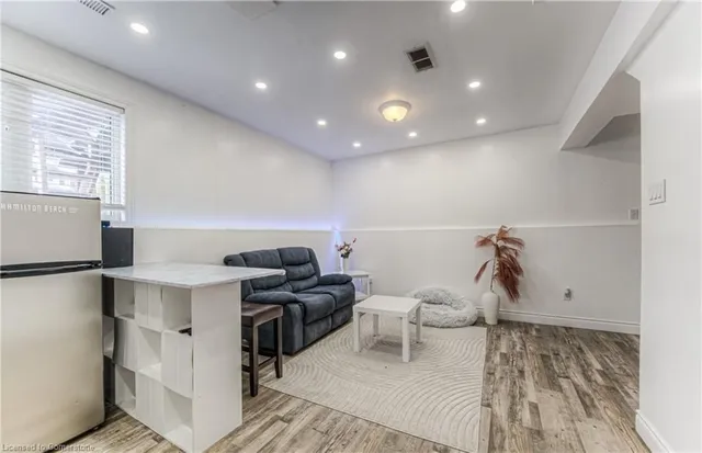 Additional image 27 of 110 Activa Ave Unit B13