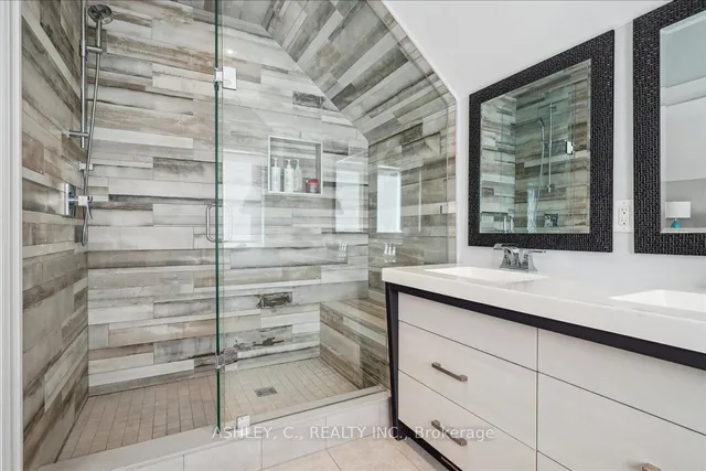 Additional image 28 of 40 A Thirty Eighth St