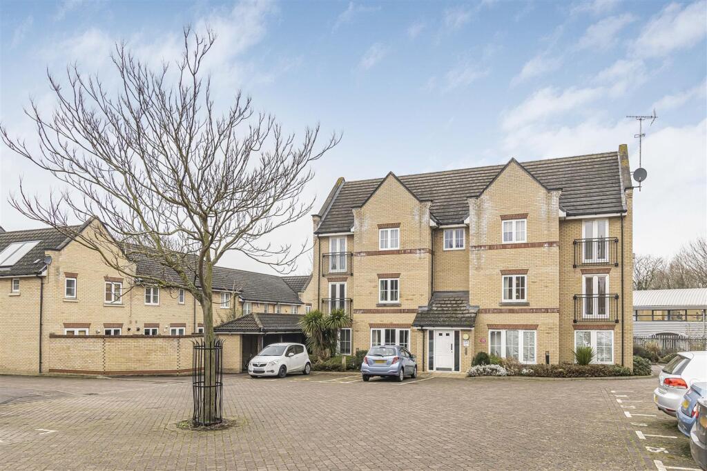 Additional image 10 of Grebe Court, Cambridge