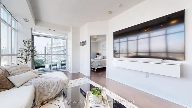 Additional image 9 of 125 Western Battery Rd Unit 2302