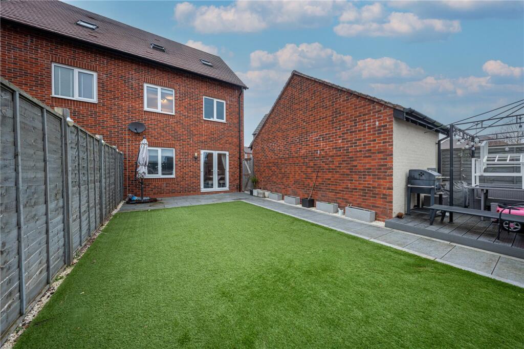 Additional image 30 of Meadow Way, Tamworth, Staffordshire, B79