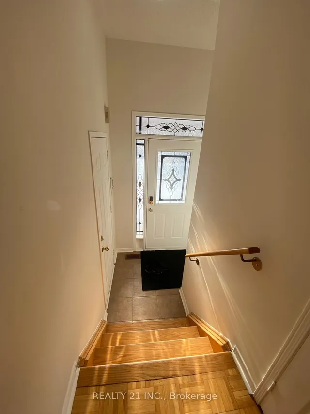 Additional image 7 of 76 Sweet Clover Cres