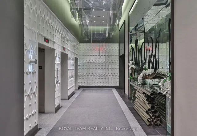 Additional image 5 of 32 Davenport Rd Unit 1403