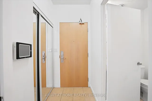 Additional image 4 of 65 Bremner Blvd Unit 2403