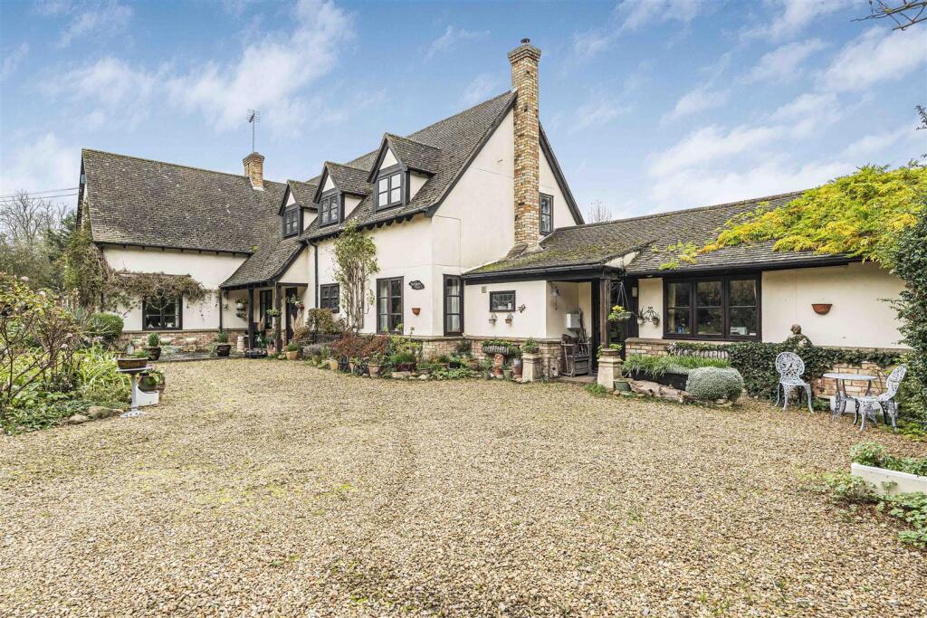 Additional image 46 of The Avenue, Madingley