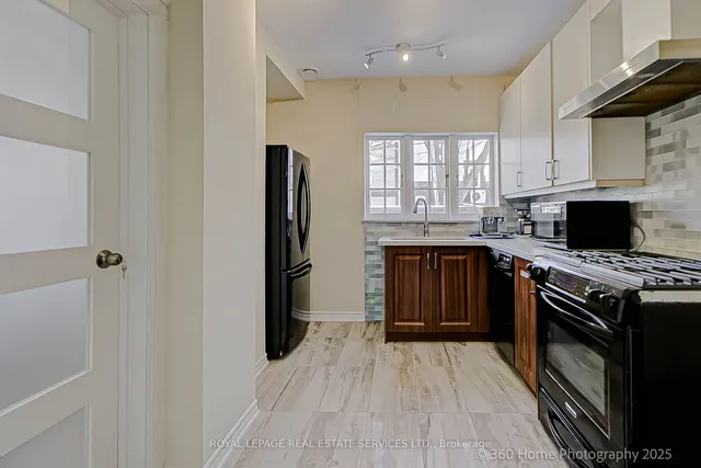 Additional image 11 of 109 High Park Ave