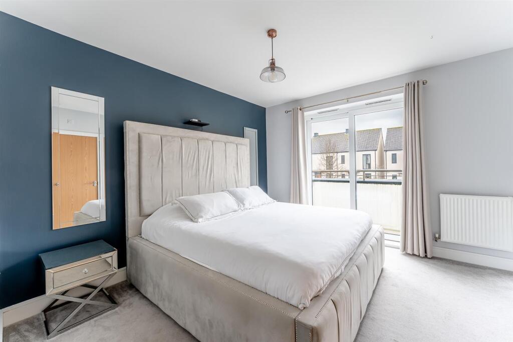 Additional image 13 of Hannah Drive, Locking Parklands - LARGE EXTENSION