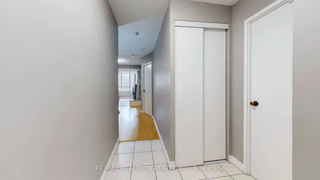 Additional image 34 of 633 Bay St Unit 1008