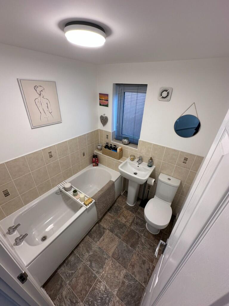 Additional image 14 of Went Meadows Close, CA15