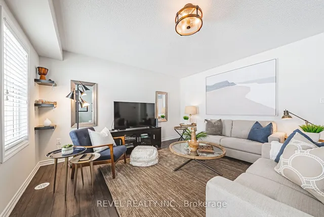 Additional image 6 of 19 Tight Crt