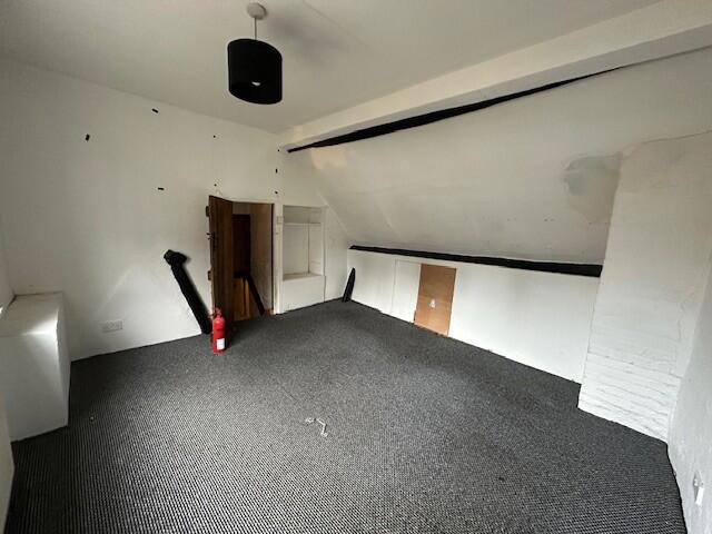 Additional image 28 of 64 High Street, Henley-In-Arden