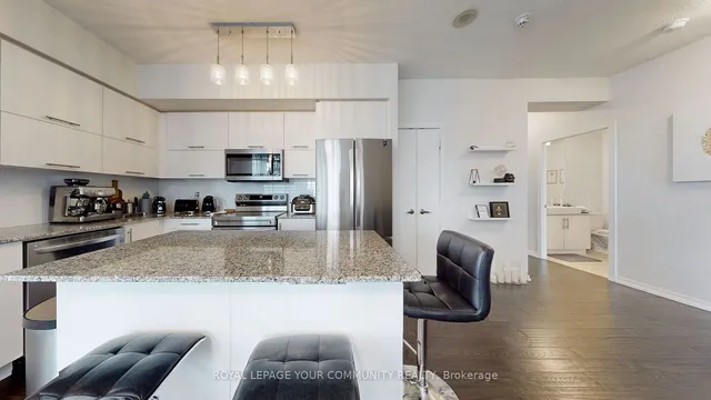 Additional image 13 of 55 Bremner Blvd Unit 3001