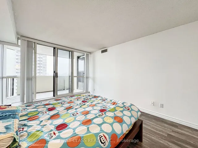 Additional image 21 of 275 Bamburgh Circ Unit 1404