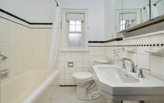 Additional image 16 of 21 Orchard Crest Rd