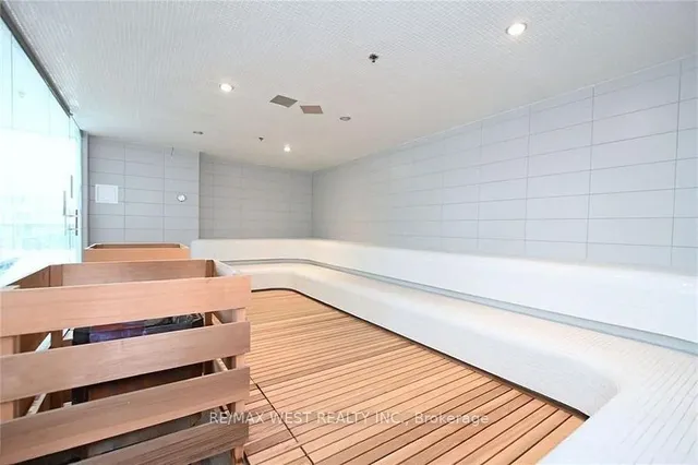 Additional image 19 of 2093 Fairview St Unit 610