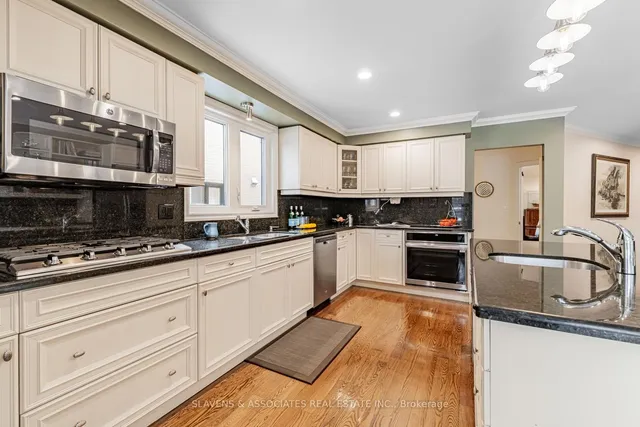 Additional image 14 of 602 Glengrove Ave