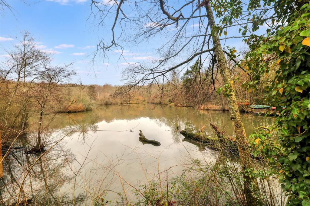 Additional image 11 of Lake View, Brokerswood