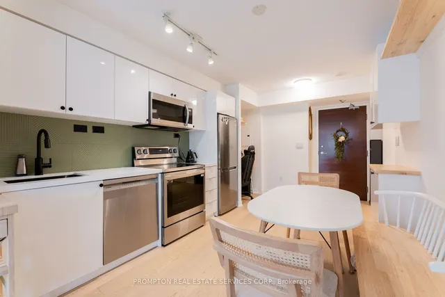 Additional image 6 of 10 Capreol Crt Unit 903