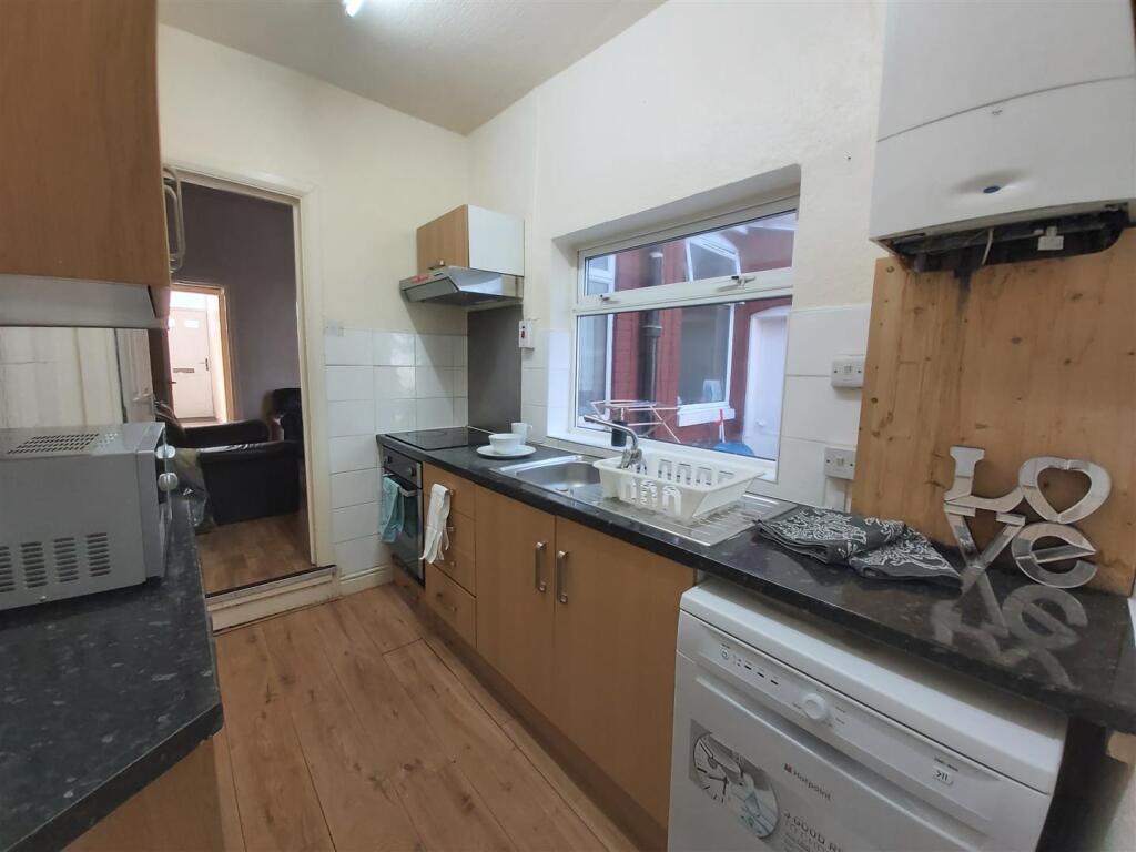 Additional image 3 of Next to University