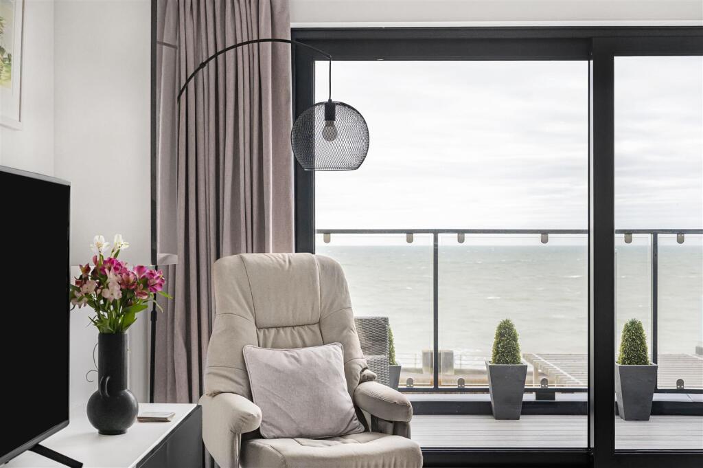 Additional image 25 of Waters Edge, Claremont Road