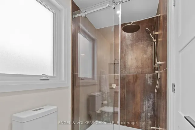 Additional image 15 of 195 Gladstone Ave